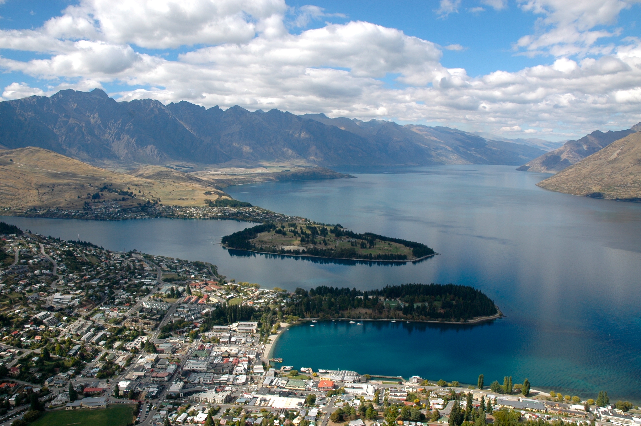 Queenstown - A cidade dos esportes radicais. - Joaquim Nery Queenstown - A cidade dos esportes radicais.