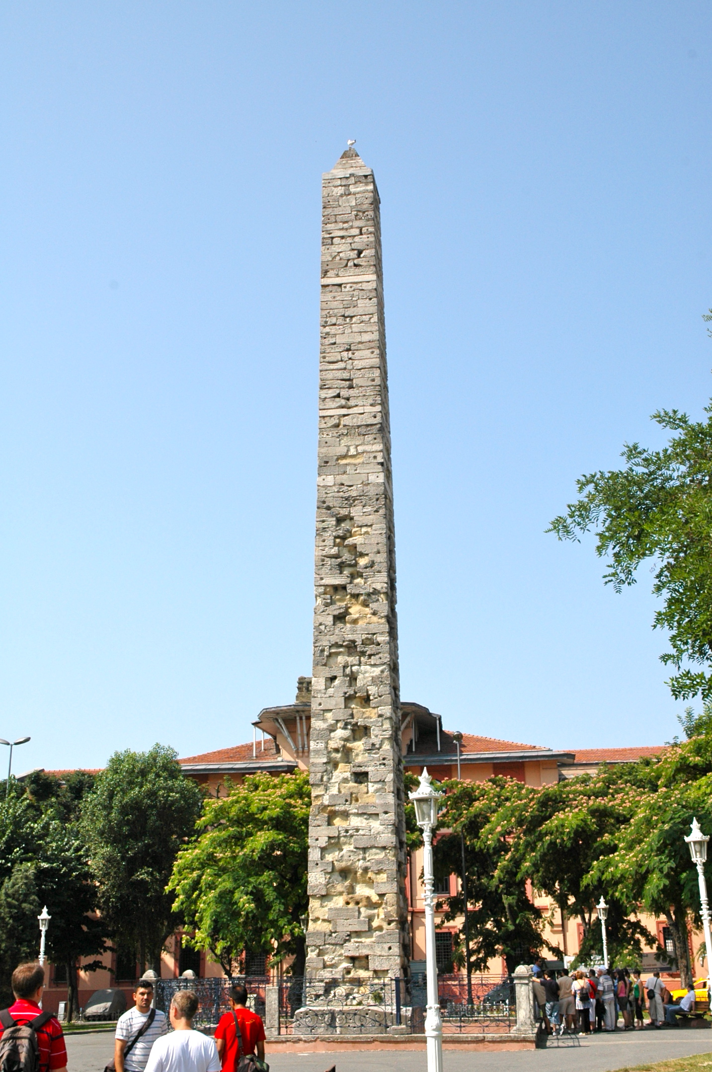 O Obelisco de Constantino VII - Joaquim Nery O Obelisco de Constantino Vii