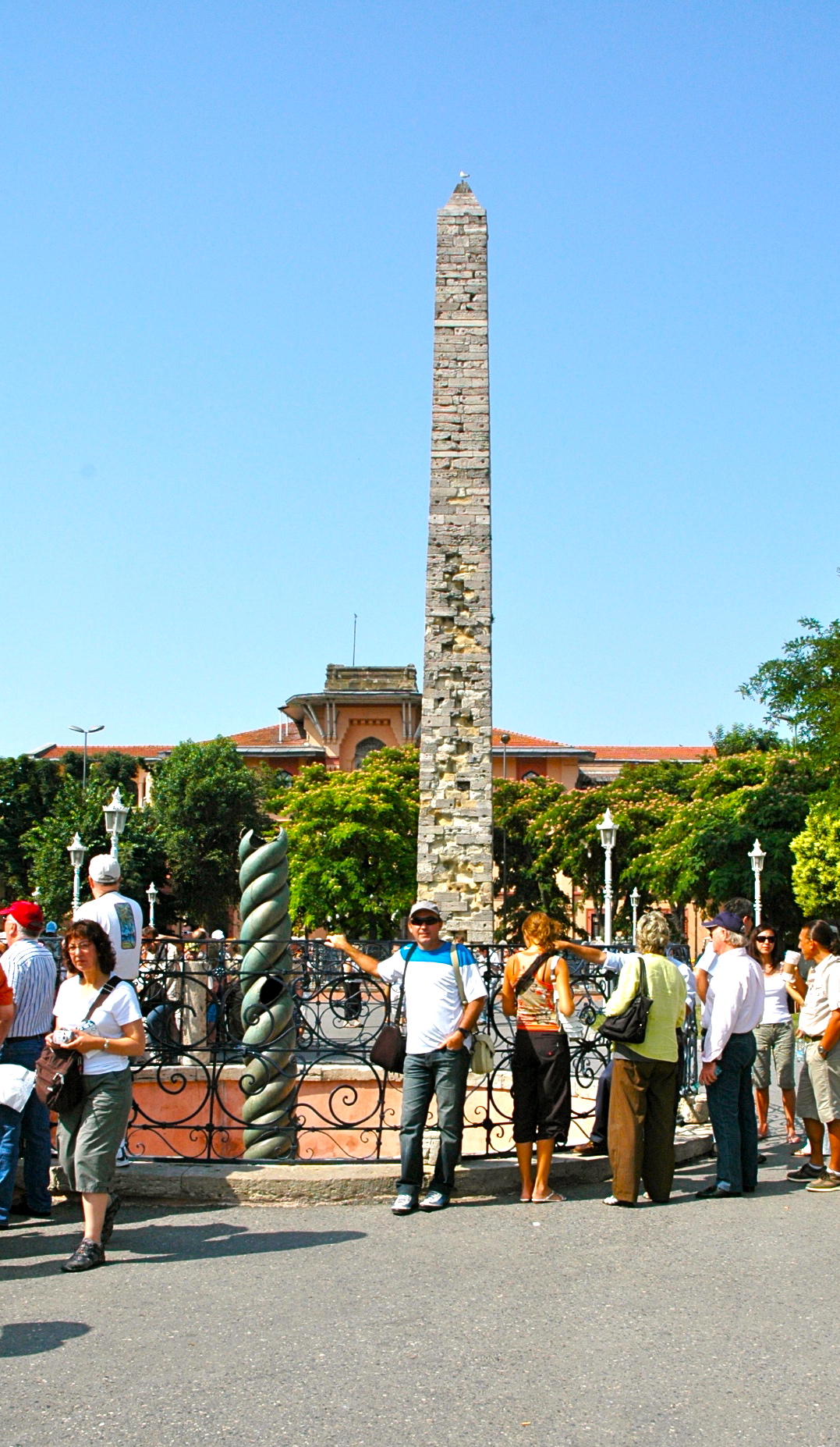 A Coluna Serpentina - Joaquim Nery A Coluna Serpentina