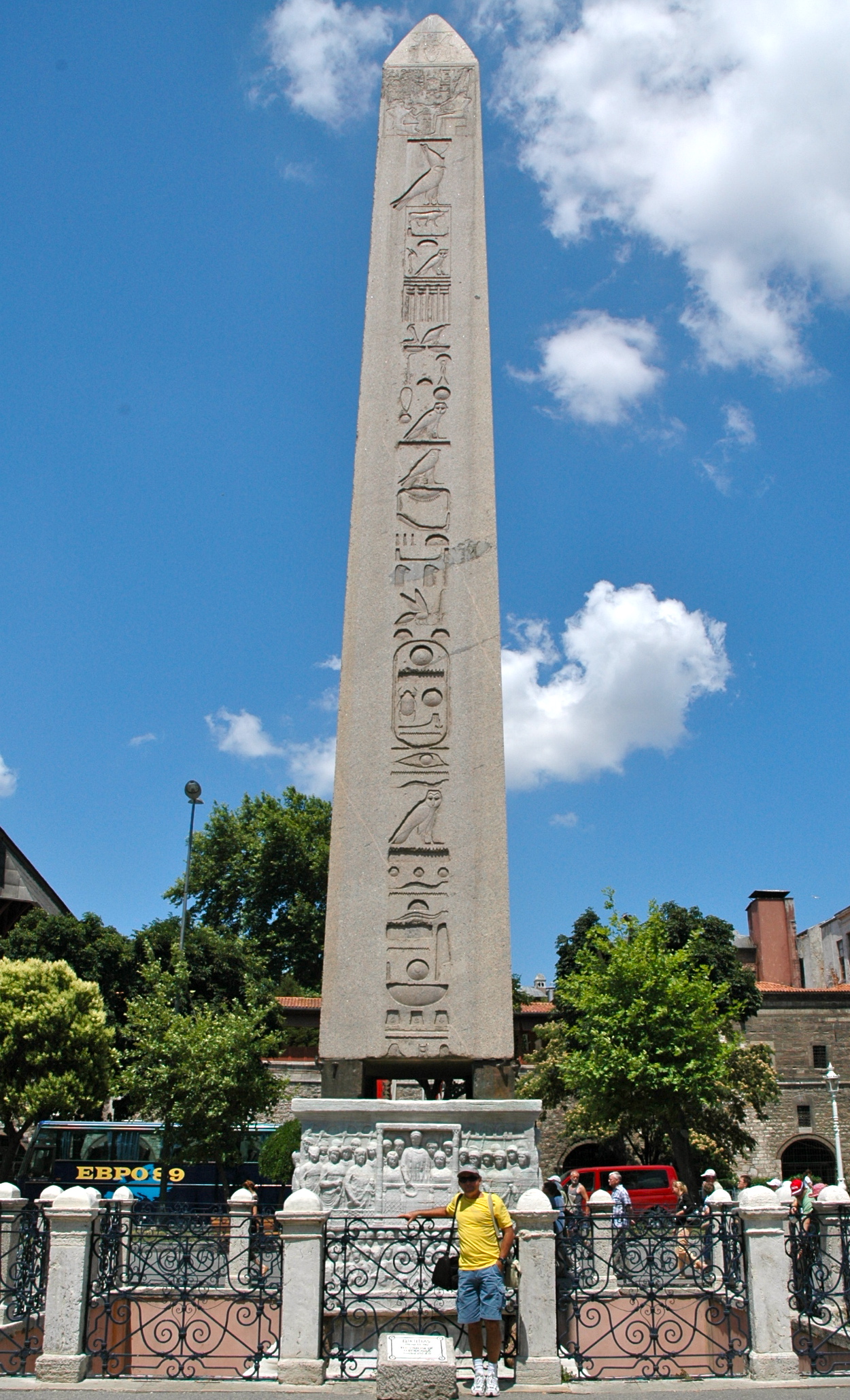 O Obelisco do Templo de Karnak - Joaquim Nery O Obelisco do Templo de Karnak