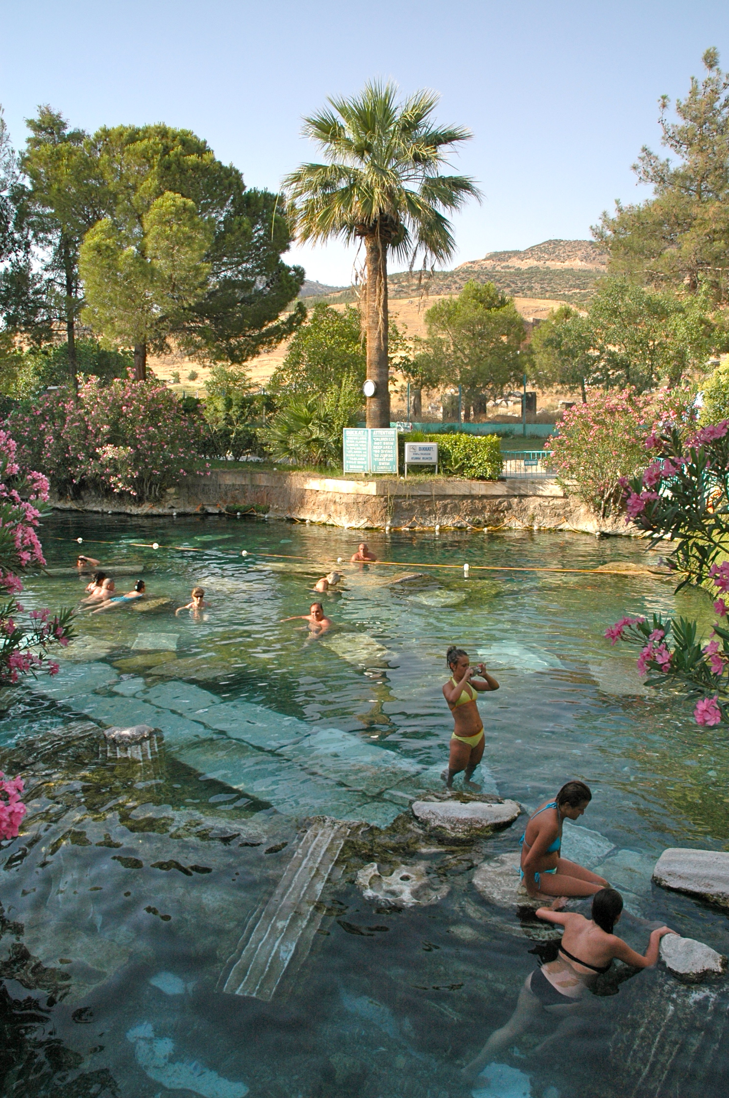 A piscina Romana de Hierápolis - Joaquim Nery A piscina Romana de Hierápolis