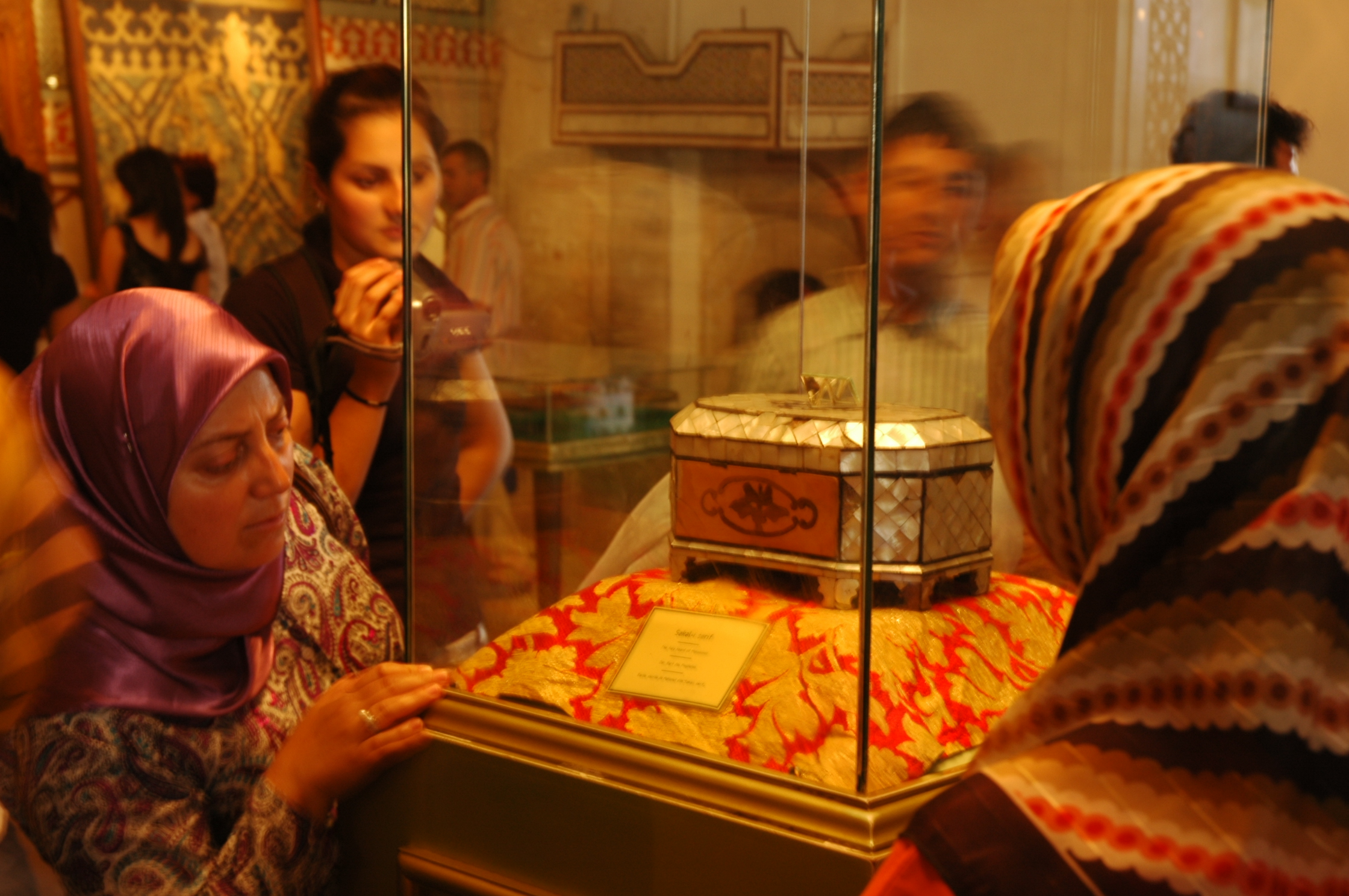 Relíquia no Museu Mevlana - Joaquim Nery Relíquia no Museu Mevlana