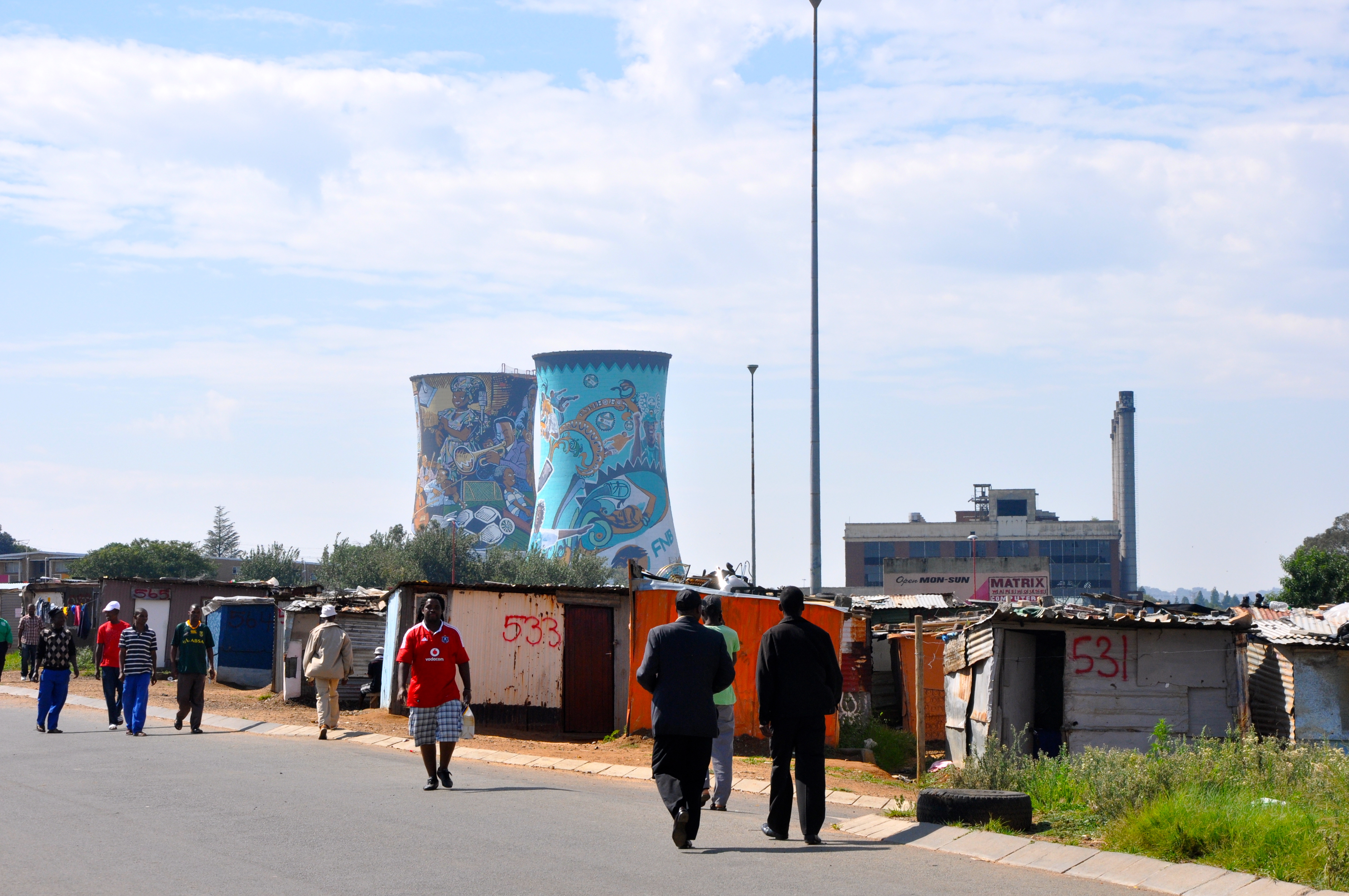 Soweto - Centro de resistência na luta contra o apartheid - Joaquim Nery Soweto - Centro de resistência na luta contra o apartheid