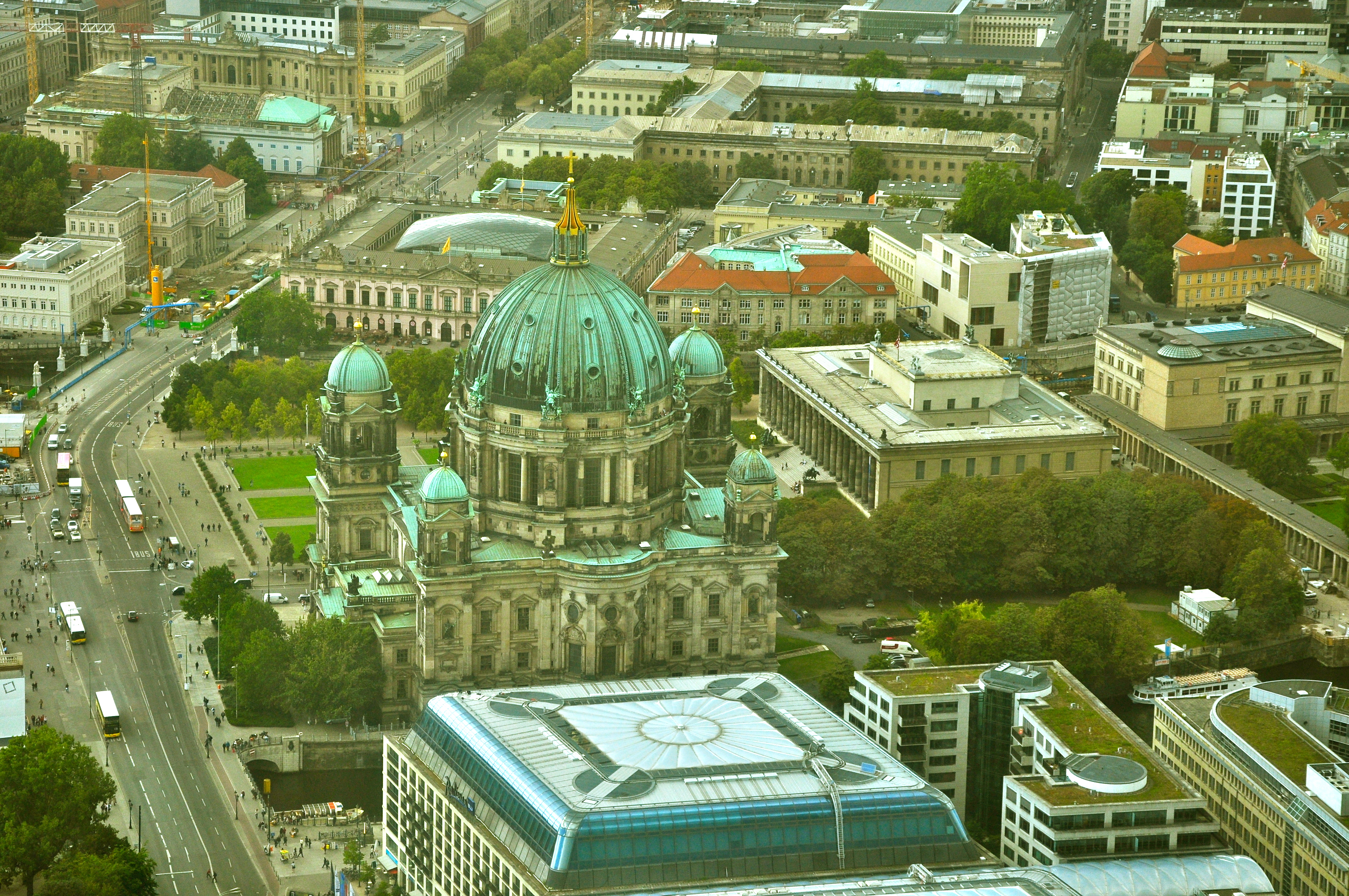 A Ilha dos Museus de Berlim - Joaquim Nery A Ilha dos Museus de Berlim