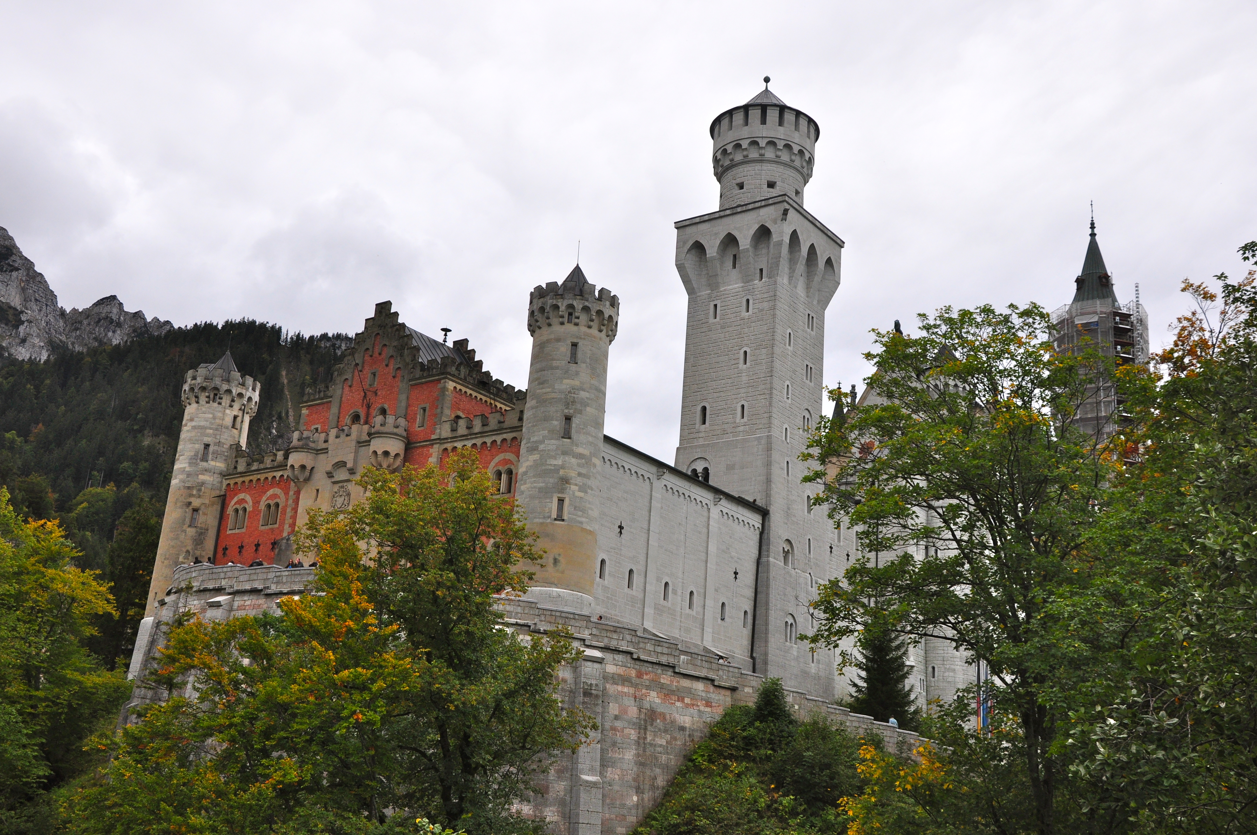 As muralhas "medievais" do Castelo de Neuschwastein