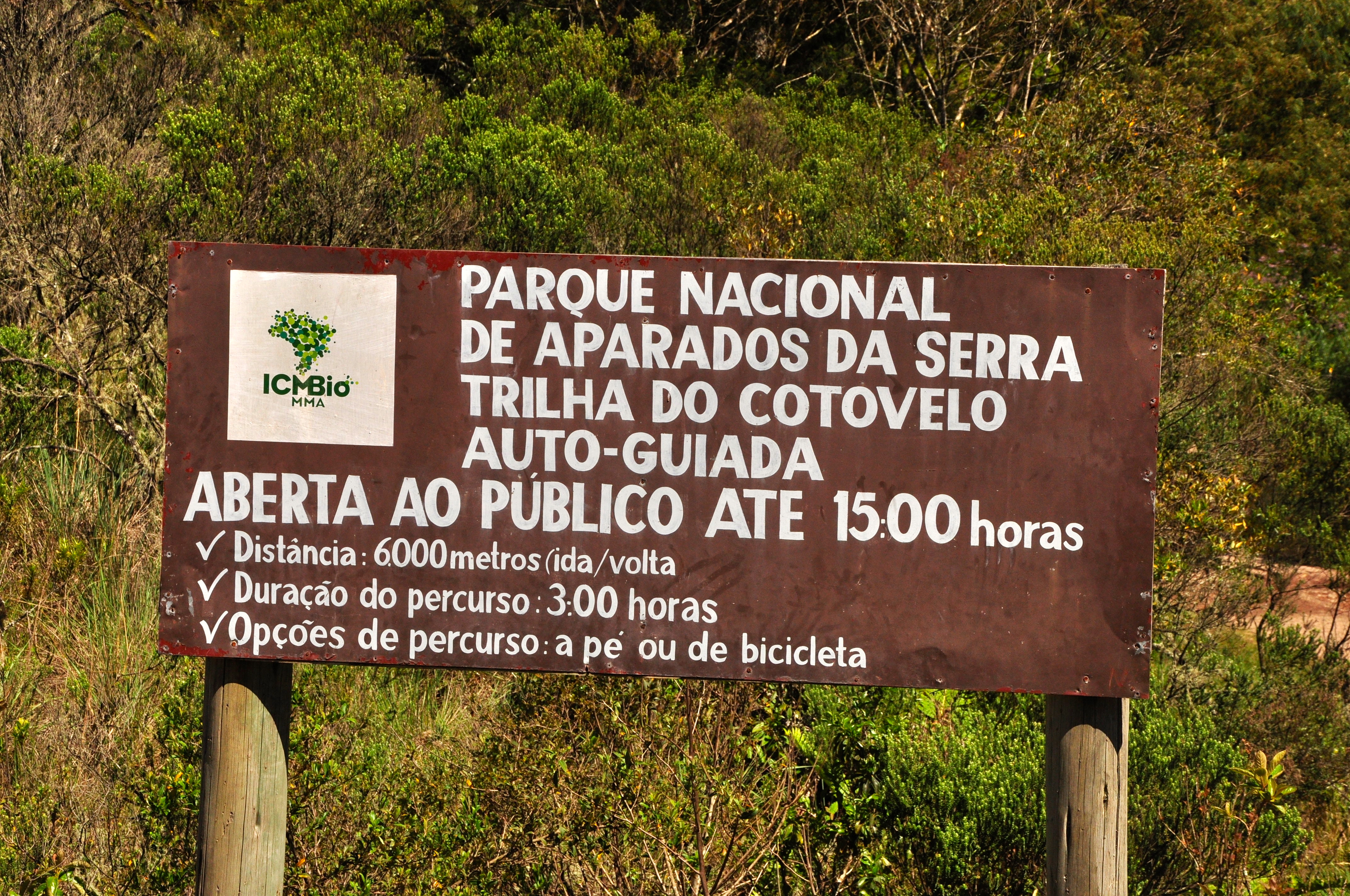 O início da Trilha do Cotovelo
