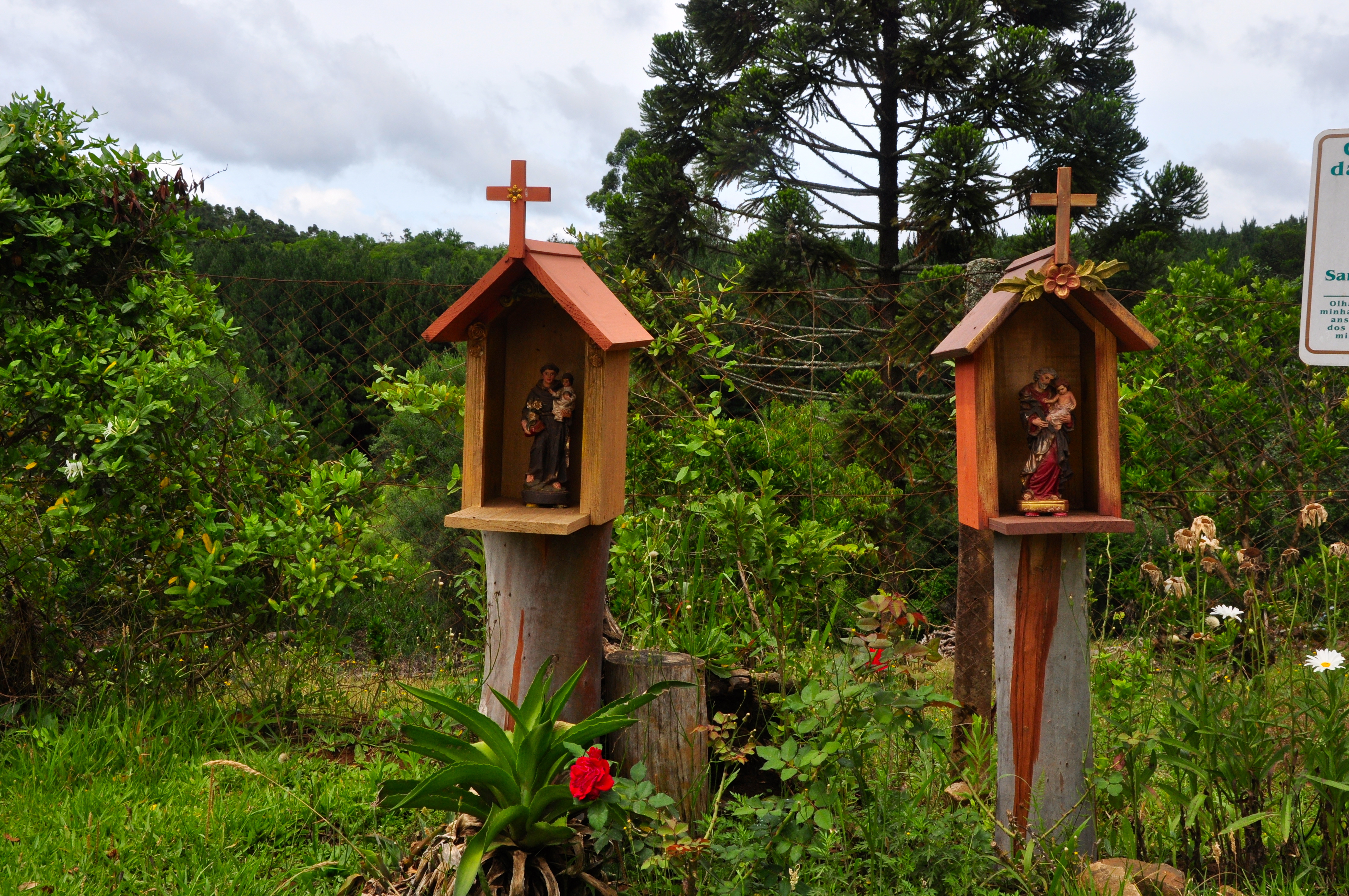 Oratórios no Caminho das Graças