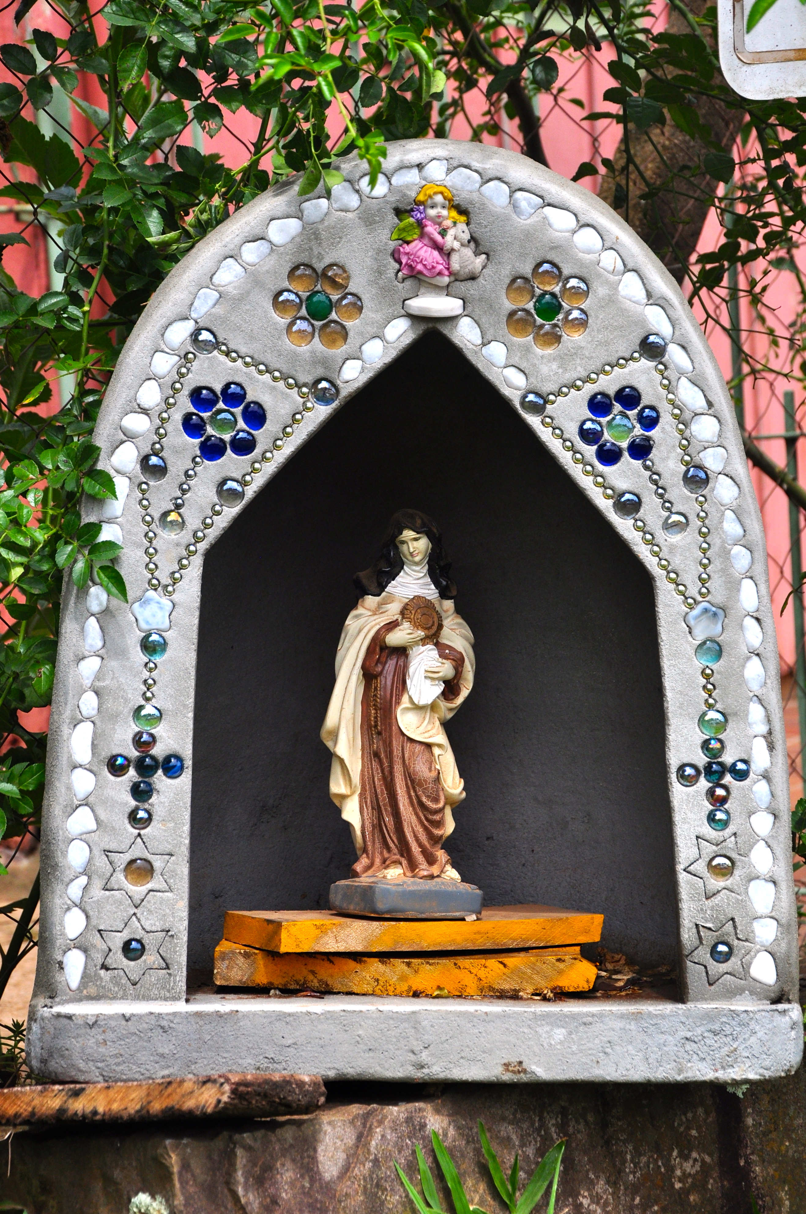 Oratórios decorados.