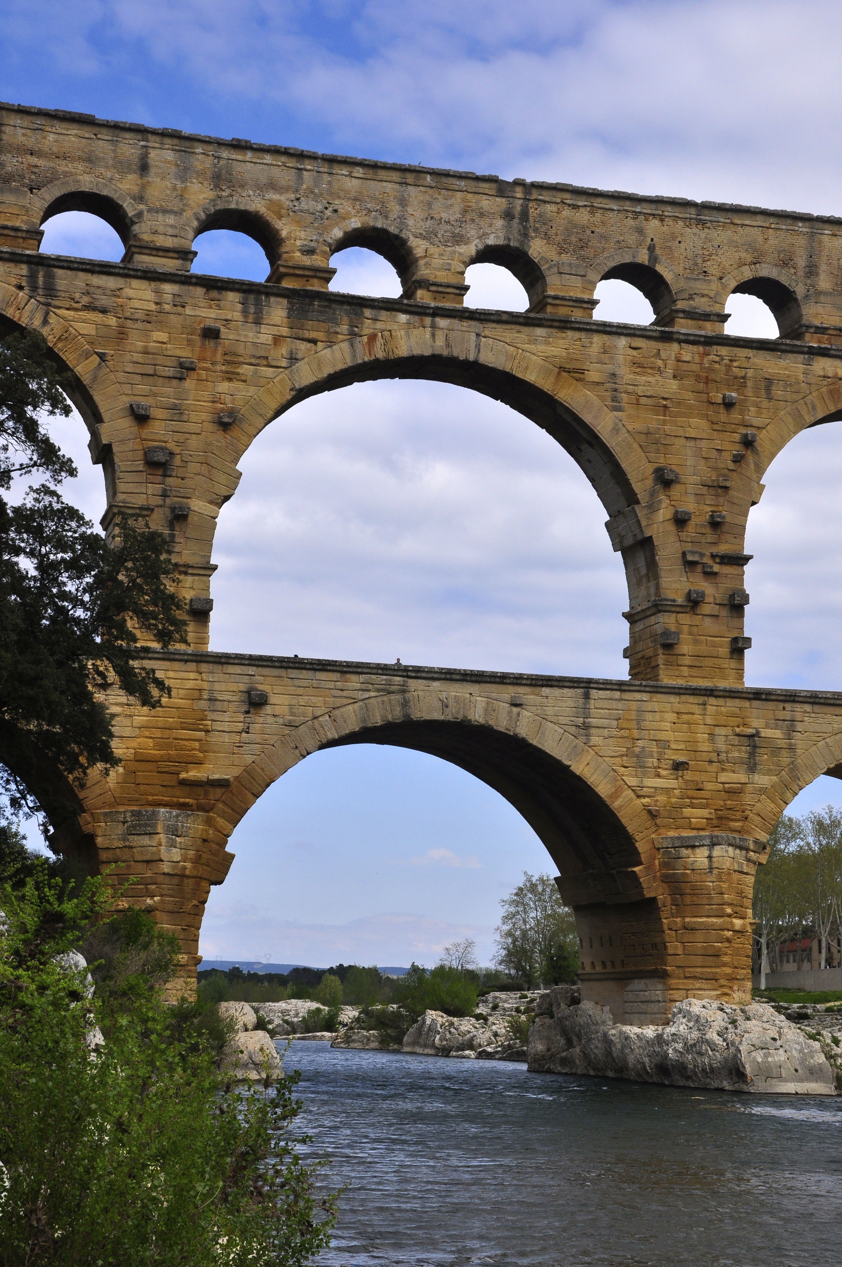 Os três níveis da Pont du Gard