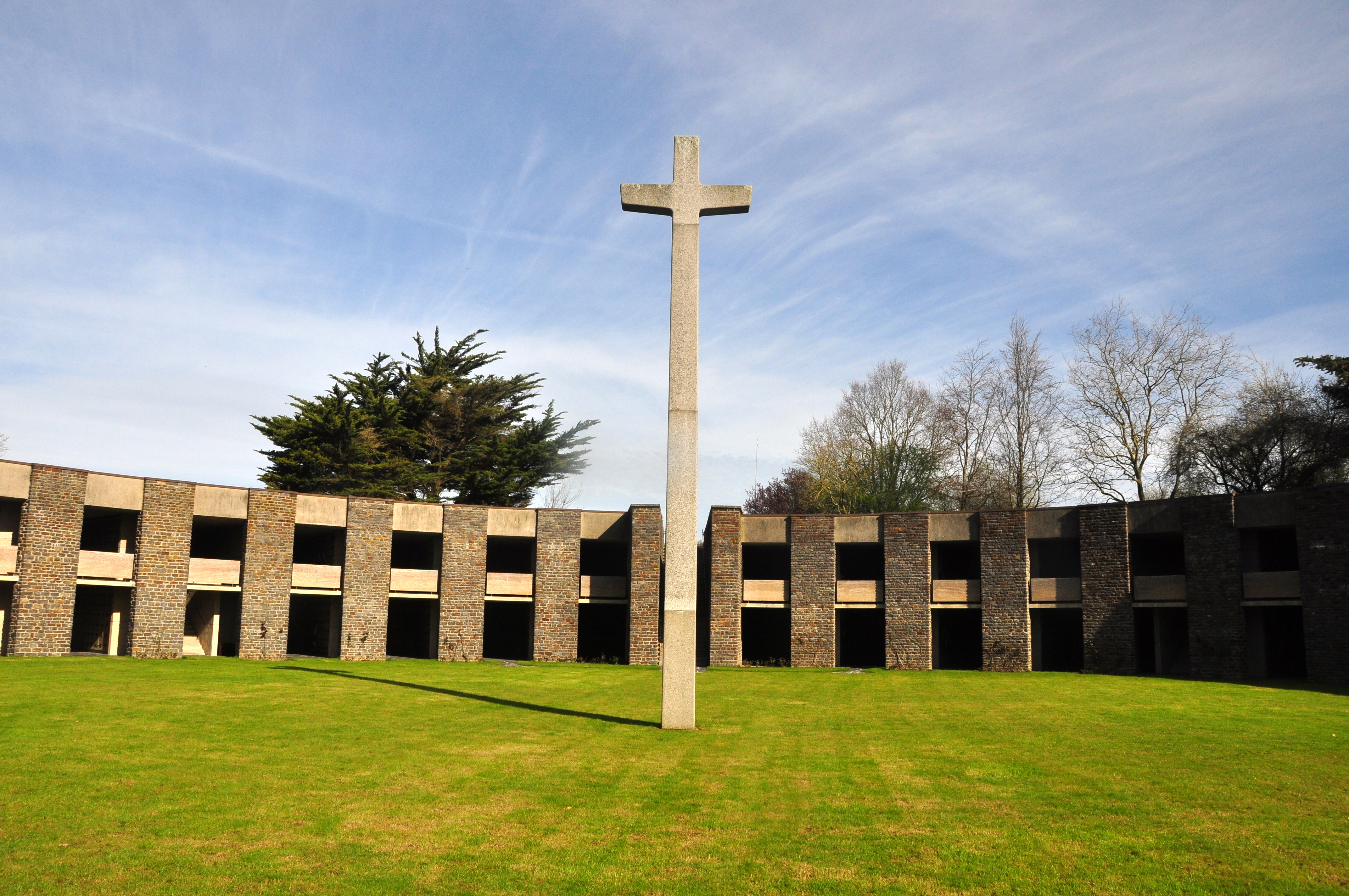 O Cemitério Alemão da Normandia.