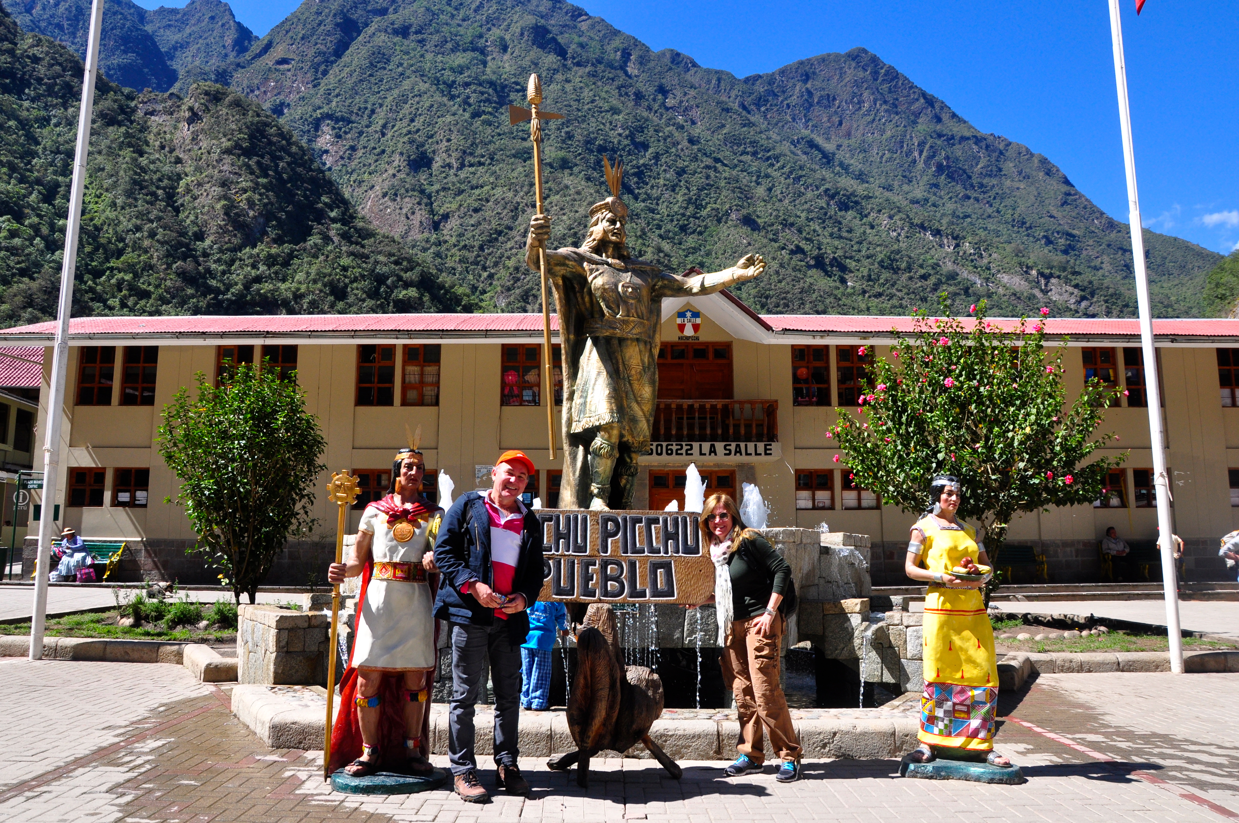 A vila de Águas Calientes.