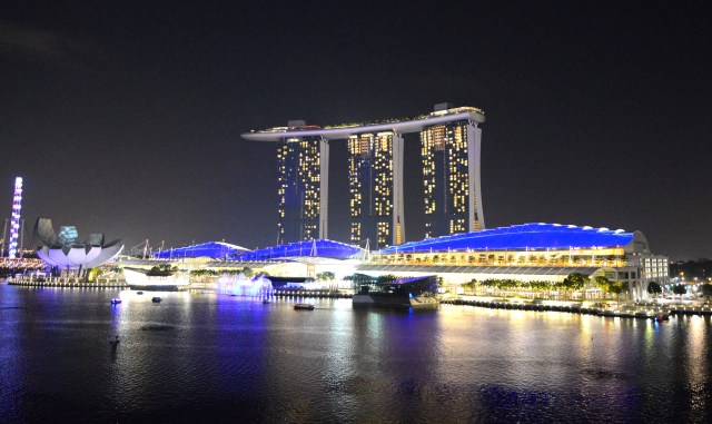 O Kudéta fica na ponta do Marina Bay Sands.