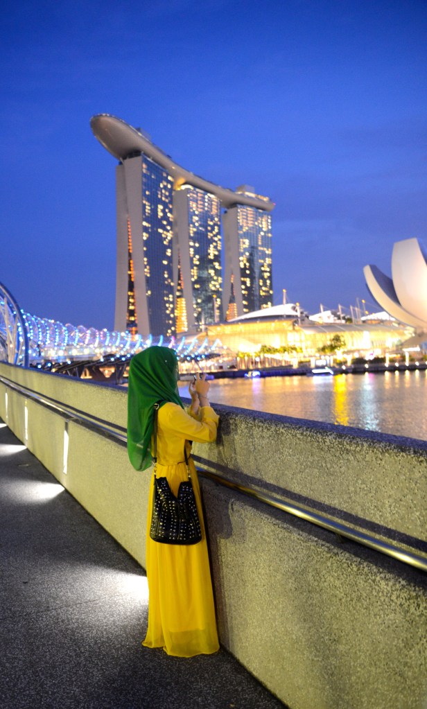 A cidade cosmopolita de Singapura.