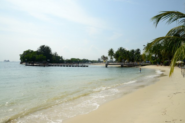 A praia artificial de Sentosa.