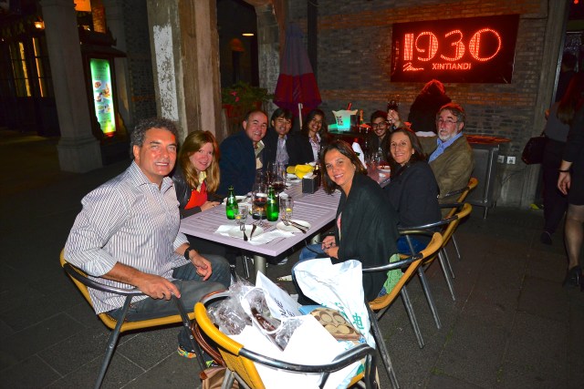 A turma da Via Alegria no Restaurante 1930 - Concessão Francesa.