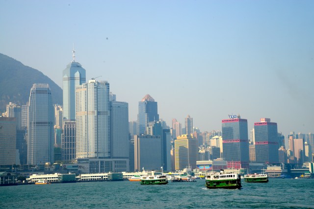 Os Star-Ferry na Baía de Hong Kong.