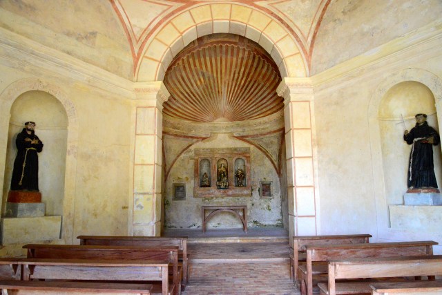 Detalhes da capela do Castelo.