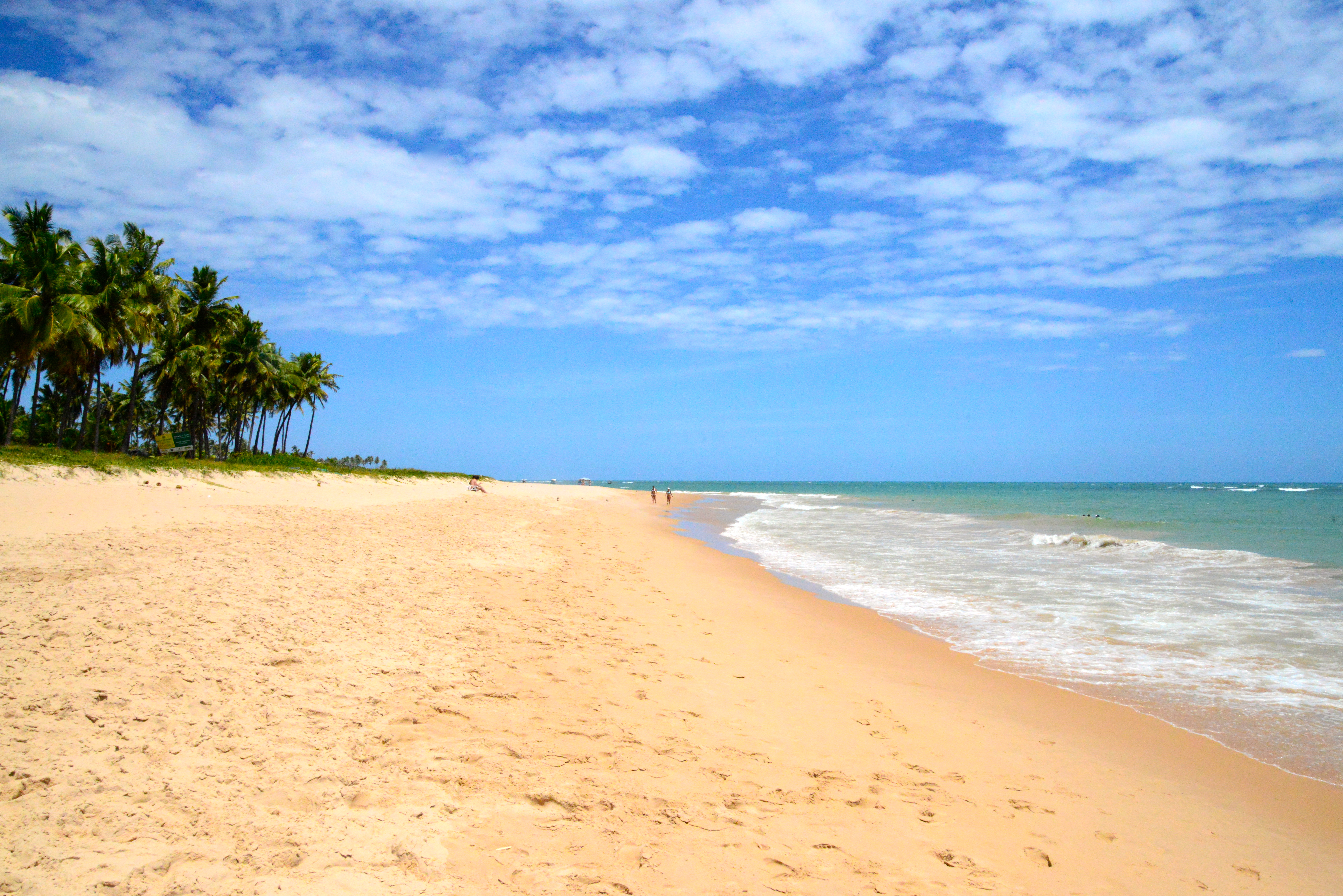 A bela praia de Guarajuba.