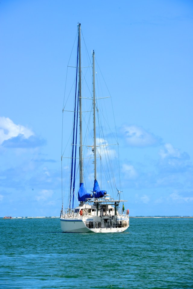 O difícil acesso preserva a Praia de Garapuá.