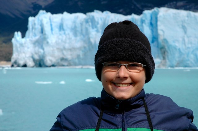 O passeio de barco permite chegar bem perto da geleira.