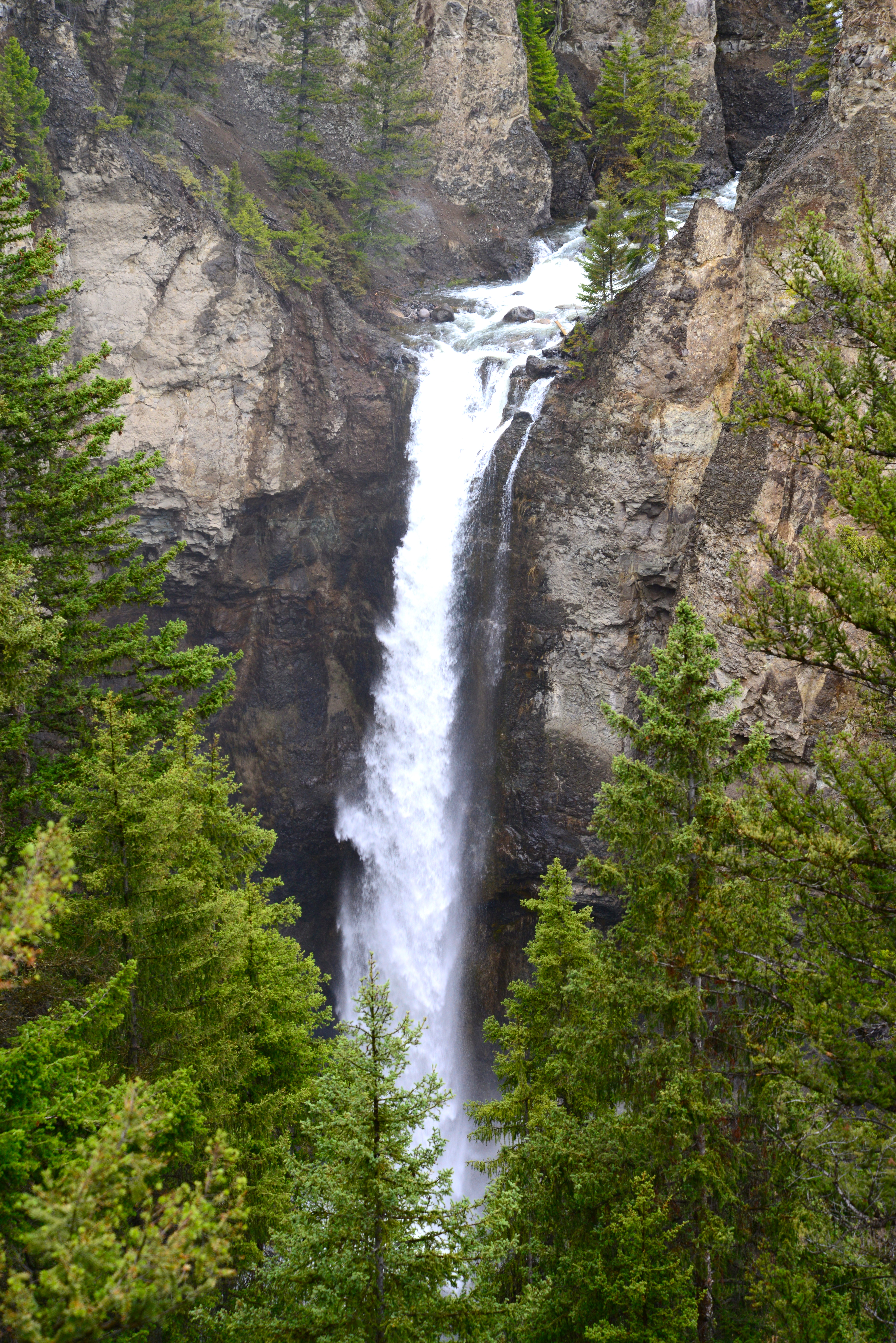 A espetacular Tower Falls.