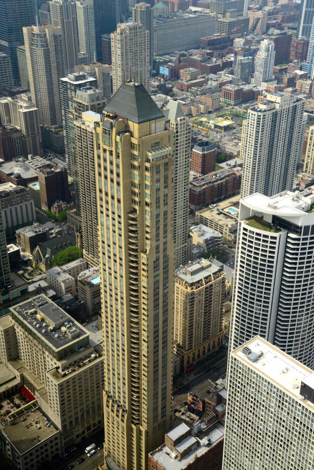 Os arranha-céus são uma das características mais fortes da cidade.