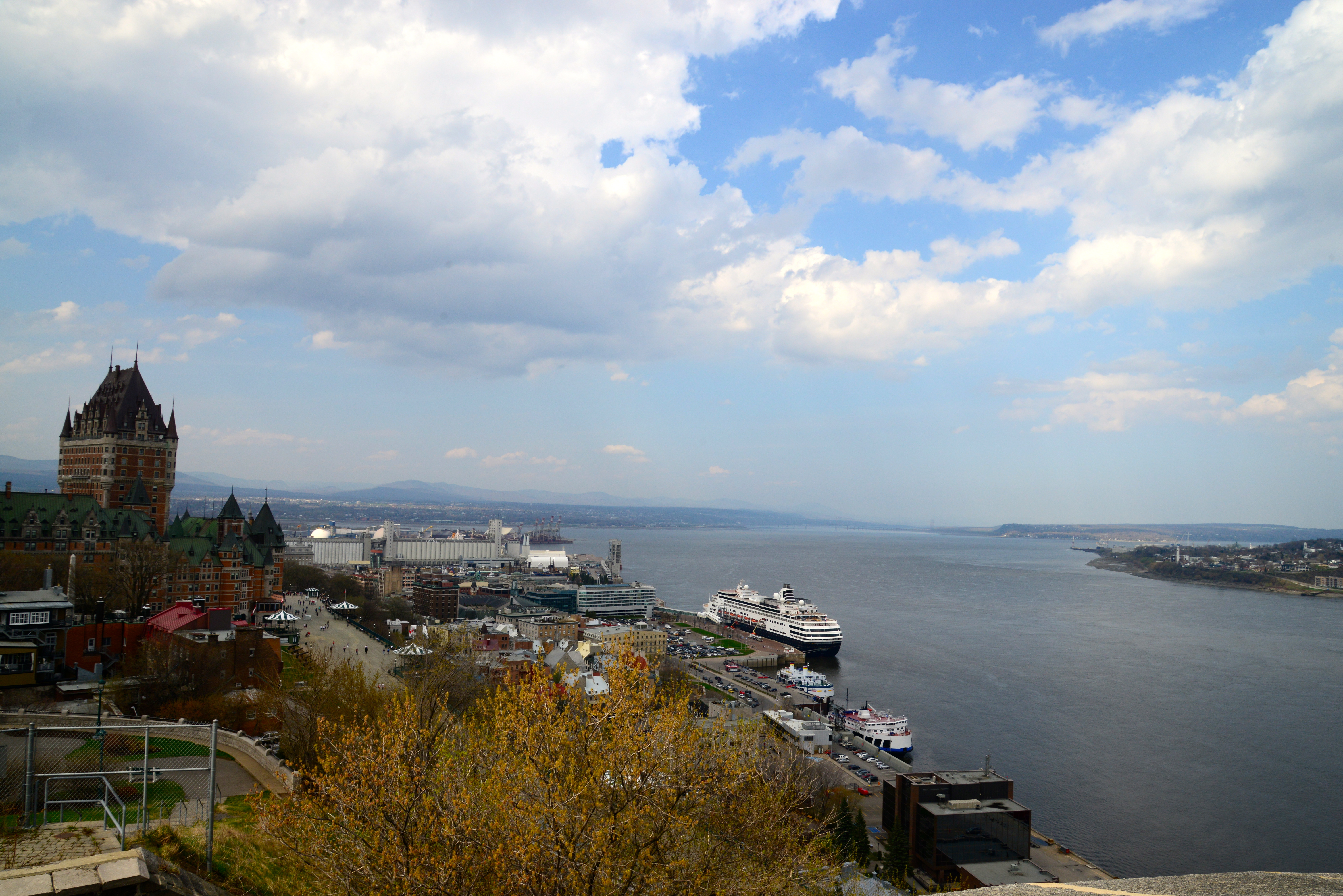 A navegabilidade do Rio São Lourenço transformou Quebec numa cidade estratégica.