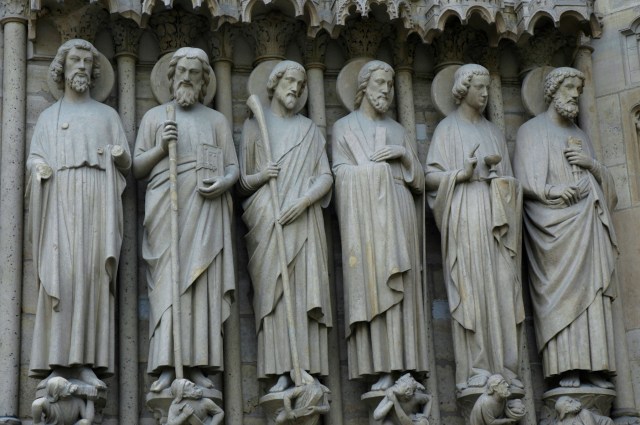 Detalhes da fachada da Catedral de Notre Dame.