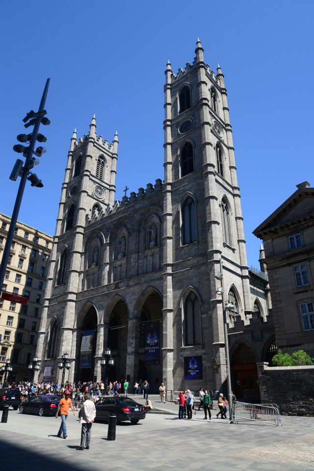 A imponente Basilique de Notre Dame de Montreal