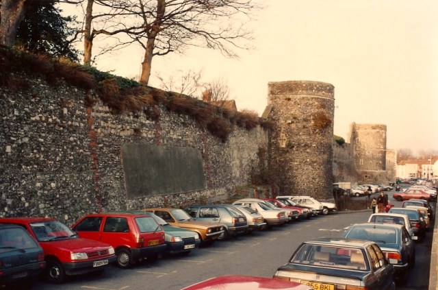 As muralhas romanas de Cantebury