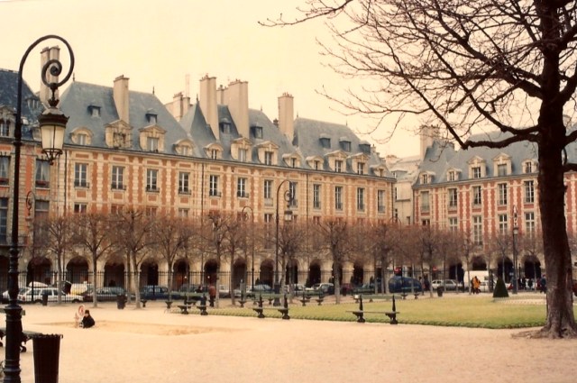 Place des Voges.