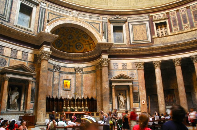 O interior do Pantheon.