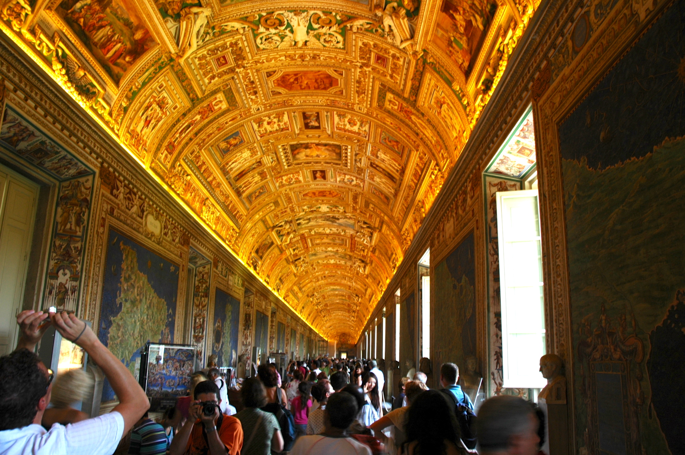 Corredor no Museu do Vaticano.