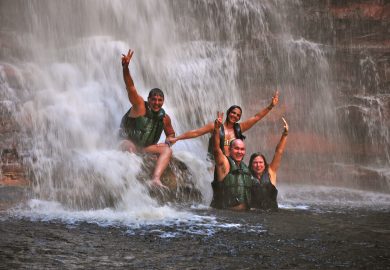 A Cachoeira do Buracão em Ibicoara, uma paisagem cinematográfica