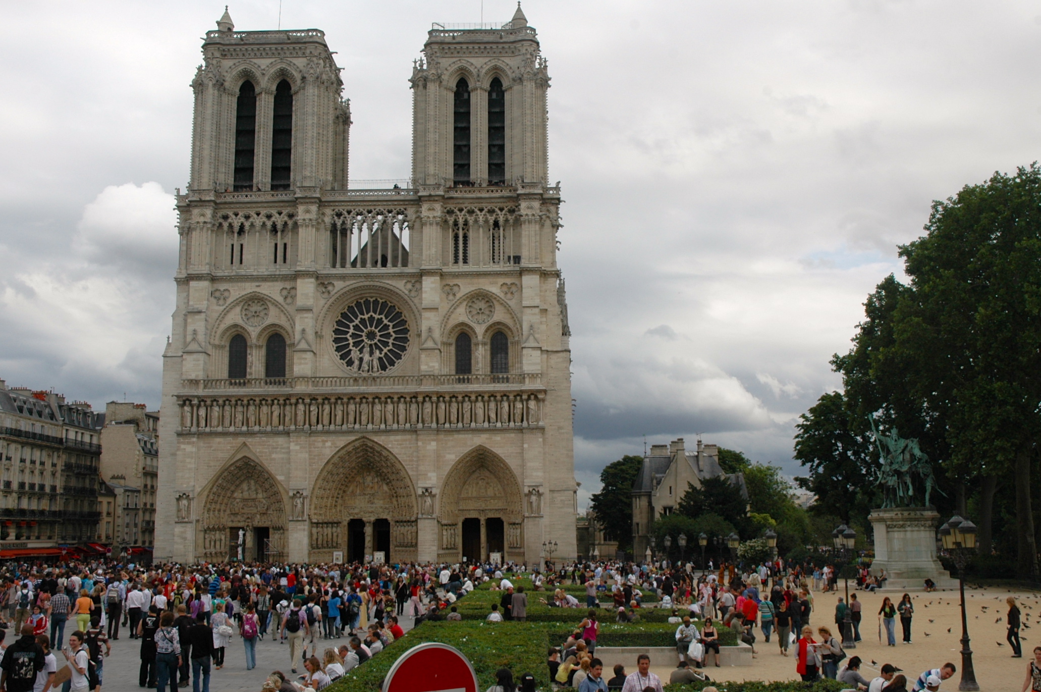 Notre Dame, Saint Chapelle e o Beaubourg
