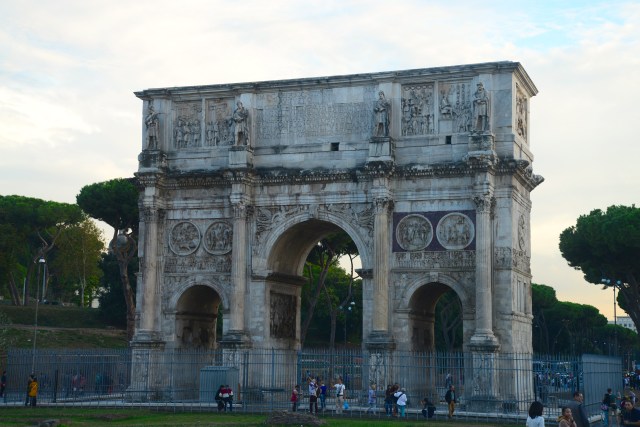Arco de Constantino - O principal Arco do Triunfo de Roma