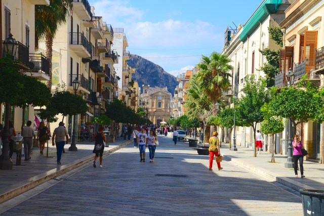 Principal rua de Bagheria