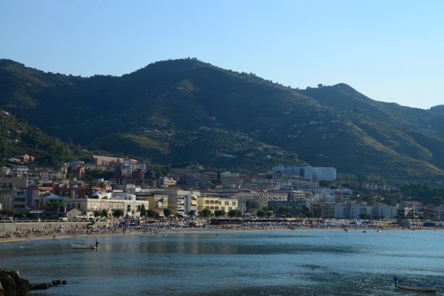 O litoral do Mar Tirreno nas imediações de Palermo.