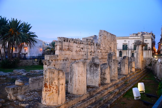 Detalhes do magnífico Templo de Apolo.