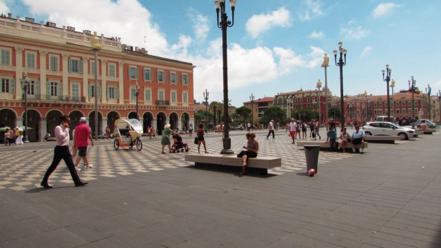  Place Massena