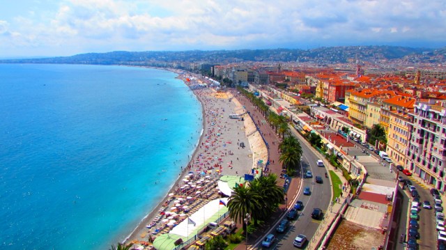 Subindo a colina do Castelo