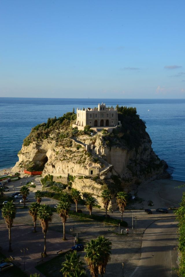O entardecer na costa da Calábria.