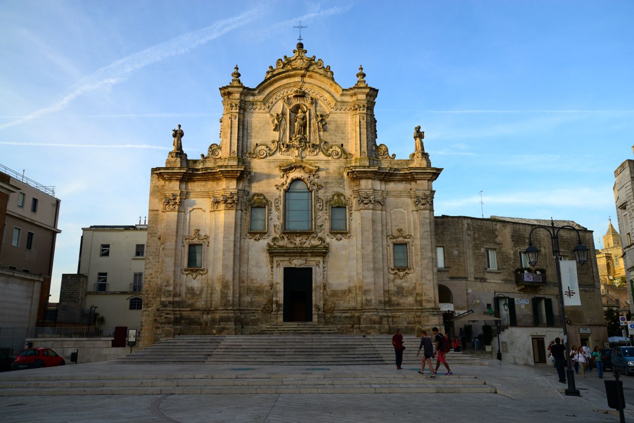 Igreja barroca no bairro alto de Matera.