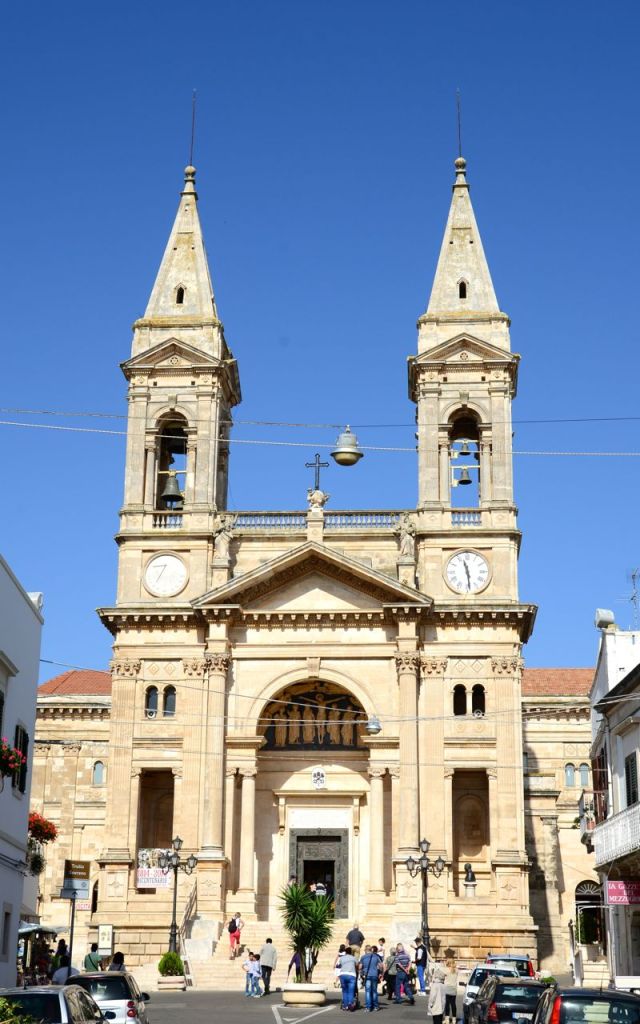 A igreja matriz de Alberobello.