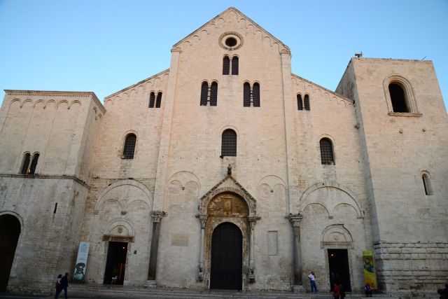 Fachada da Igreja de São Nicolau.
