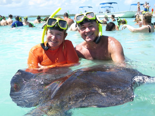 Nadando com as arraias. - Joaquim Nery