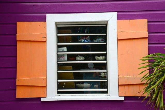 Janelas coloridas em Sint Maarten
