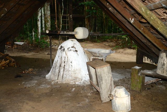 O processo de preparação das bobinas de látex.