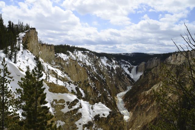 O Yellowstone Park, nos Estados Unidos, é um dos destinos registrados no livro.