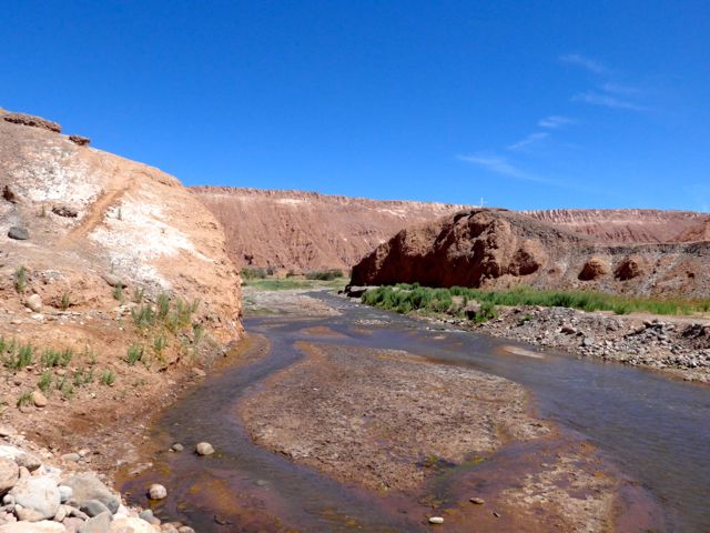 A trilha pelo vale do Rio San Pedro.